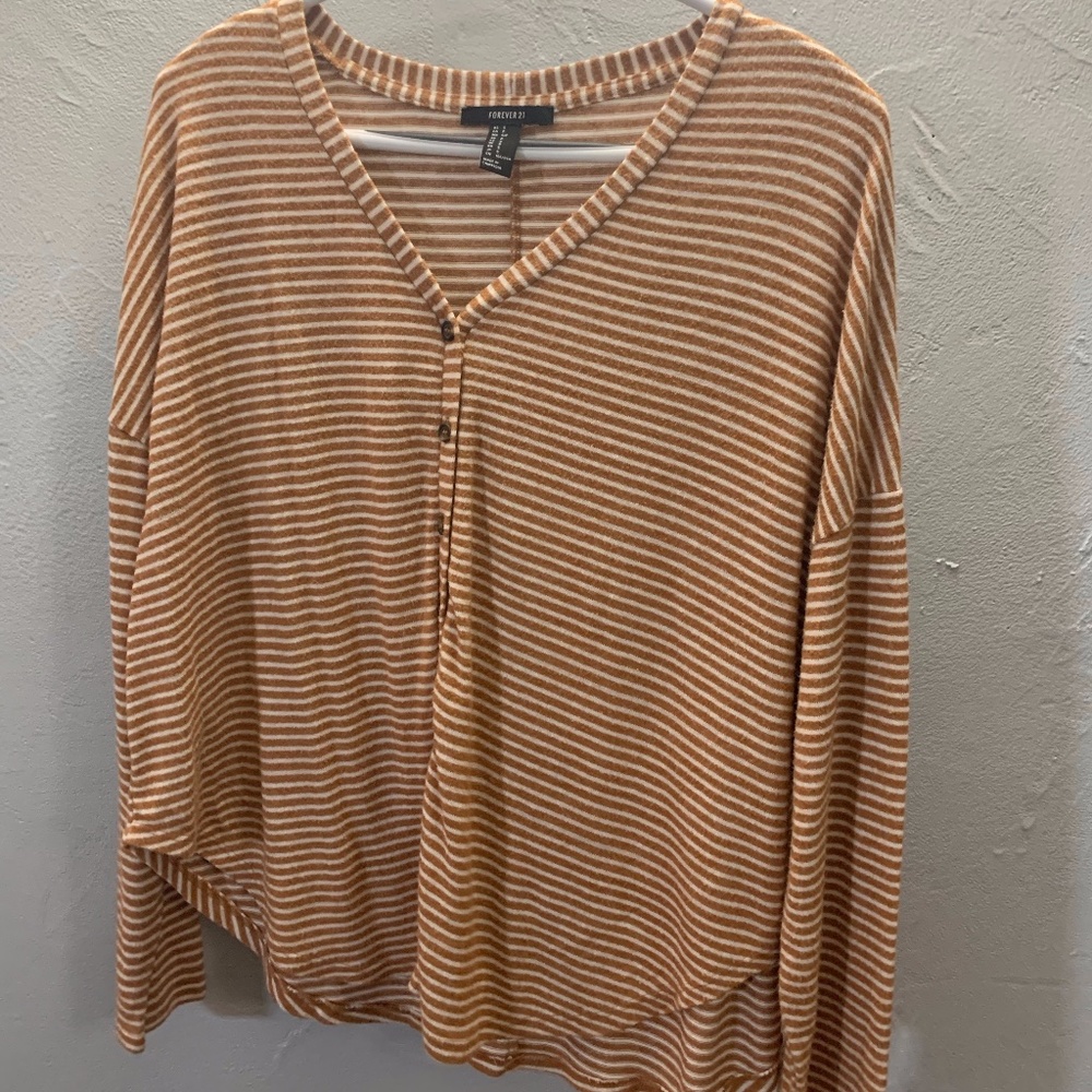 Button up Sweater - Picture 2 of 3